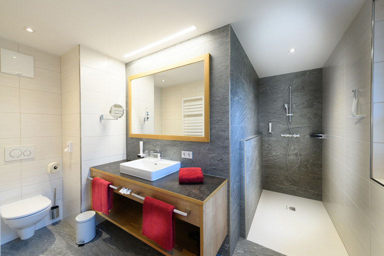 Bathroom 5, Appartement-Pension Kendlbacher, Sankt Johann im Pongau