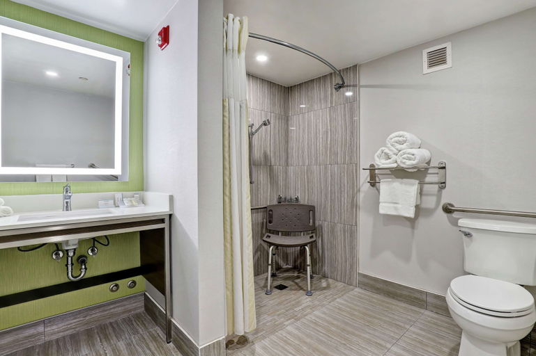 Bathroom 4, Hilton Garden Inn Toronto/Ajax, Durham