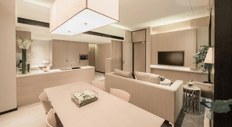 Dining Room 9