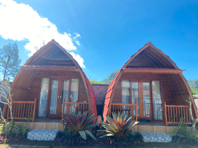 Exterior & Views 6