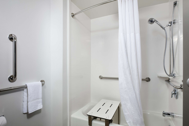 Bathroom 4, Hampton Inn Niagara Falls, Niagara