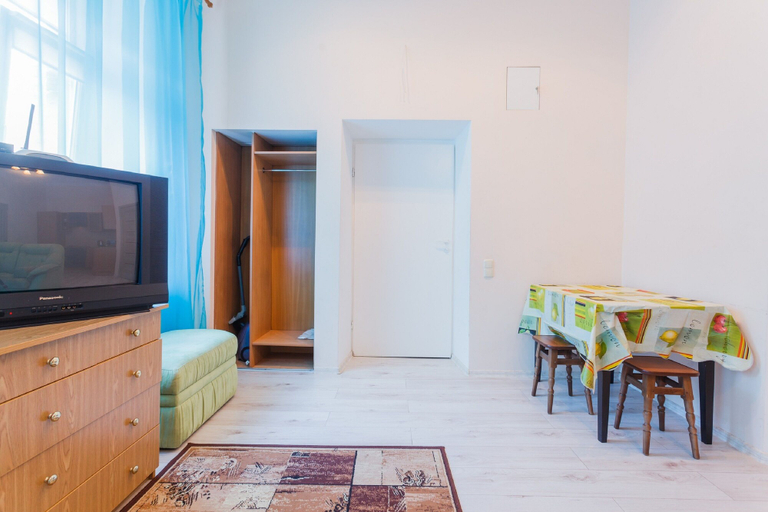 Others 5, Apartment Kreschatik Luteranskaya, Shevchenkivs'kyi