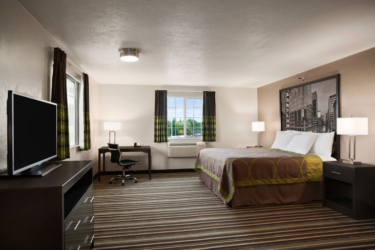 Bedroom 4, Super 8 by Wyndham Woodburn, Marion