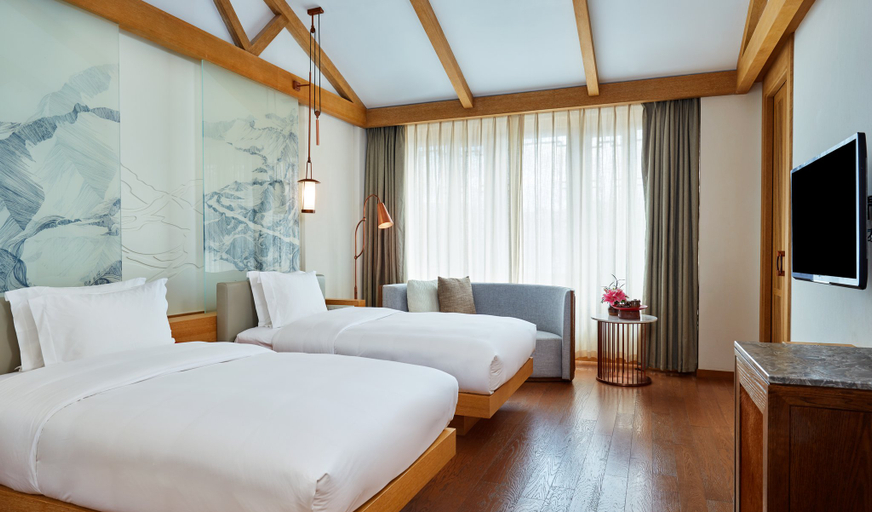 Bedroom 2, Hotel Indigo LIJIANG ANCIENT TOWN by IHG, Lijiang