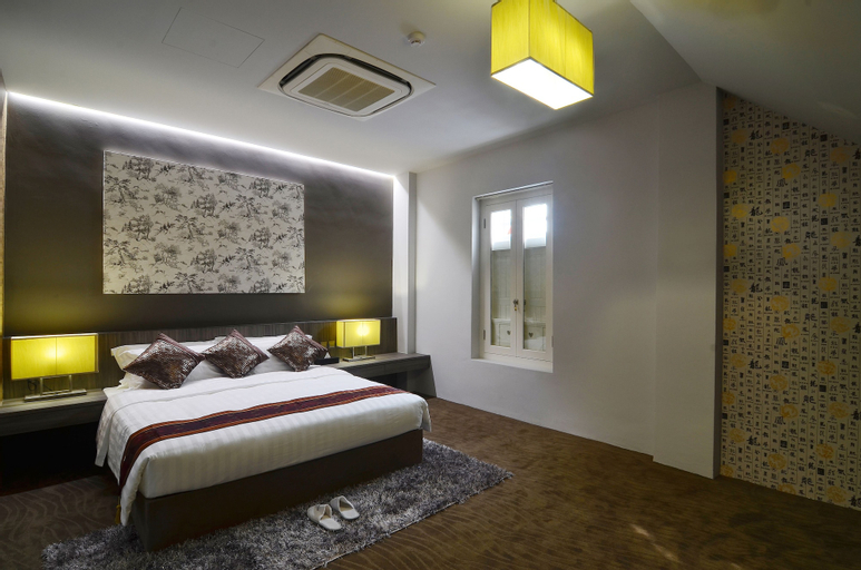 Bedroom 5