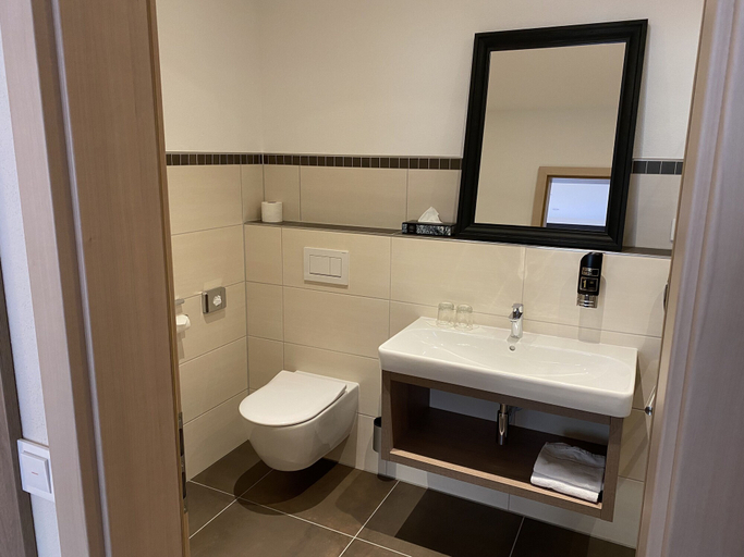 Bathroom 5, Moseltel Ernst/cochem, Cochem-Zell