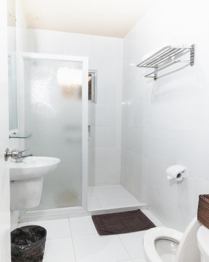 Bathroom 5, Sierra Hotel, Dumaguete City