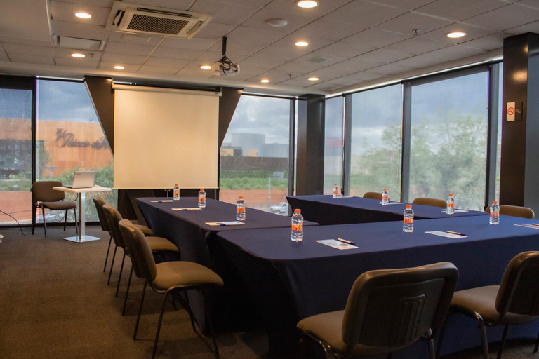 Business Facilities 4, Holiday Inn Express MEXICO CITY SATELITE by IHG, Atizapán de Zaragoza
