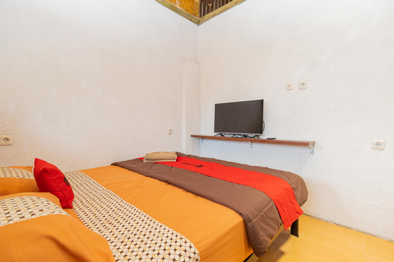 Bedroom 8