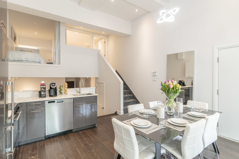 Dining Room 22