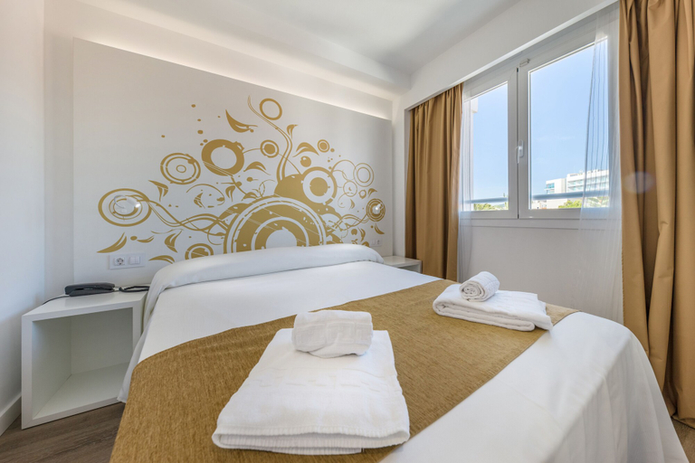 Bedroom 3, Welikehotel Triton Beach, Baleares