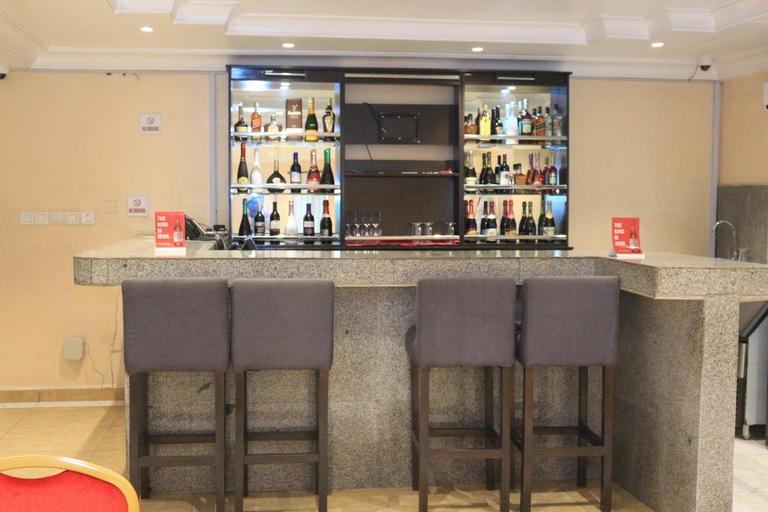 Food & Drinks 4, Royal Crest Hotels and Suites, Obio/Akp