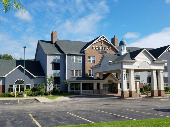 Exterior & Views 3, Holiday Inn Express & Suites ZION by IHG, Lake
