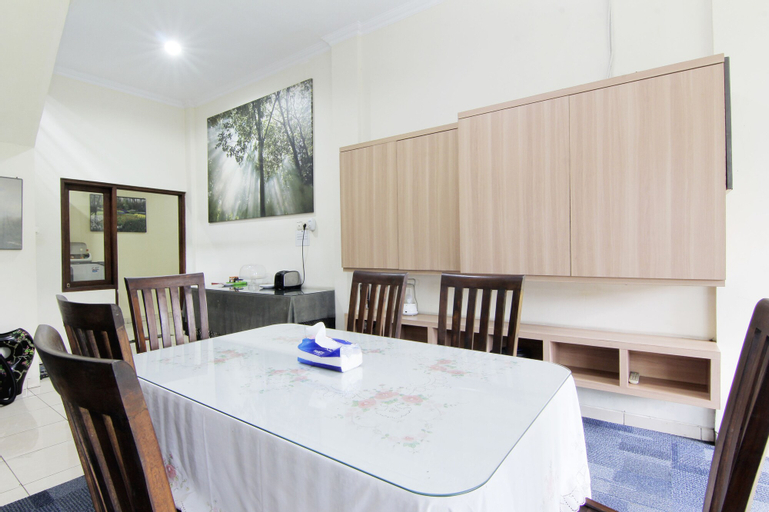 Dining Room 14