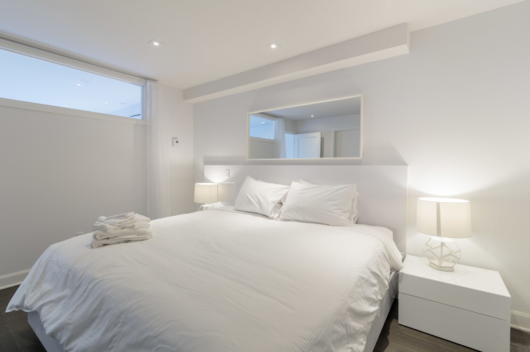 Bedroom 30