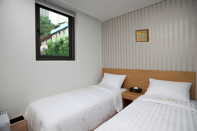Bedroom 13