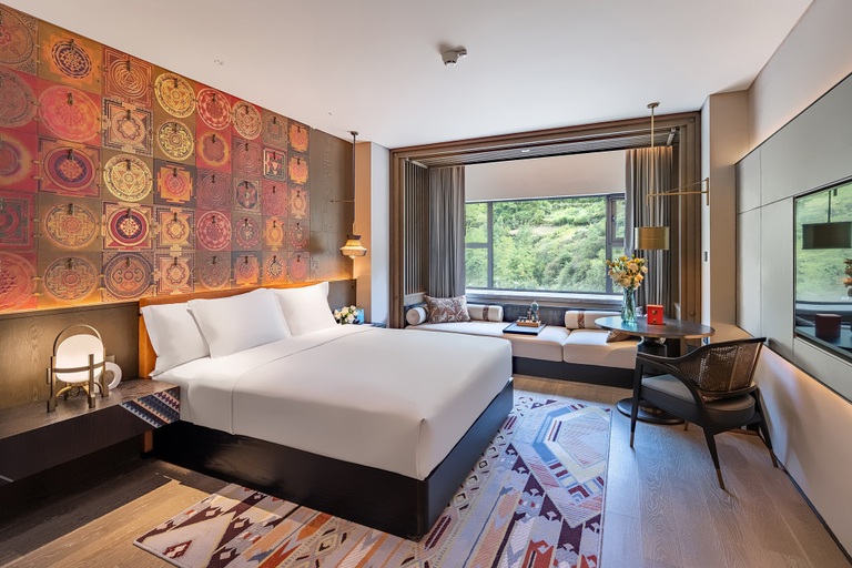 Bedroom 3, Hotel Indigo JIUZHAI by IHG, Ngawa Tibetan and Qiang