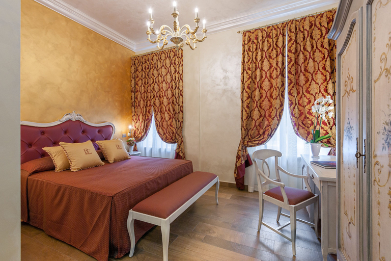 Bedroom 5, Relais Empire, Verona