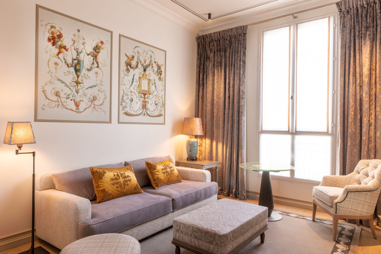 Others 5, Hôtel de Montesquieu, Paris