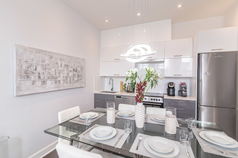 Dining Room 12