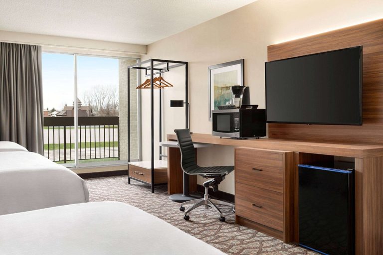 Bedroom 3, Wyndham Garden Niagara Falls Fallsview, Niagara