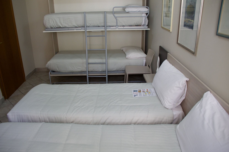 Bedroom 28