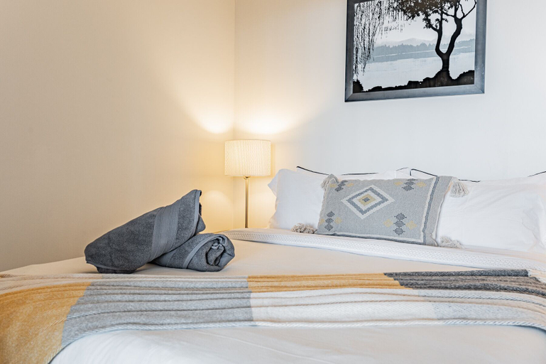 Bedroom 2, The Bay Suites - City Place, Toronto