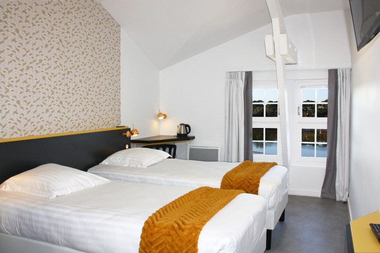 Bedroom 2, Hôtel du Parc, Landes