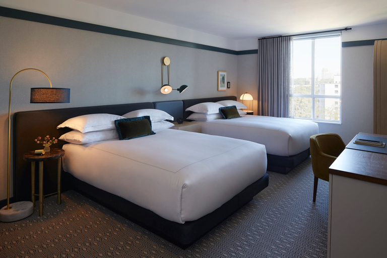 Bedroom 3, Kimpton SAINT GEORGE HOTEL by IHG, Toronto