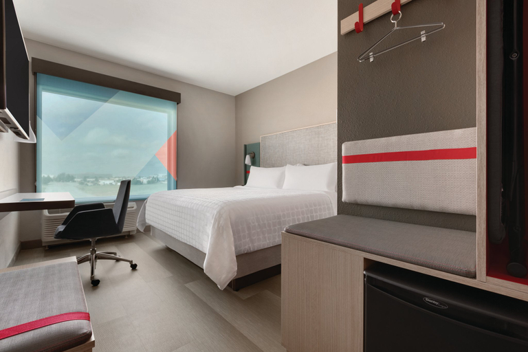 Bedroom 2, avid hotel MIDLAND by IHG, Midland