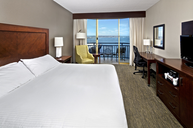 Bedroom 3, Wyndham San Diego Bayside, San Diego