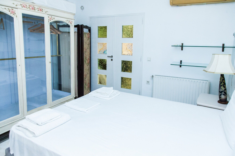 Bedroom 3, Chic Charming Central Athens Apt., Attica