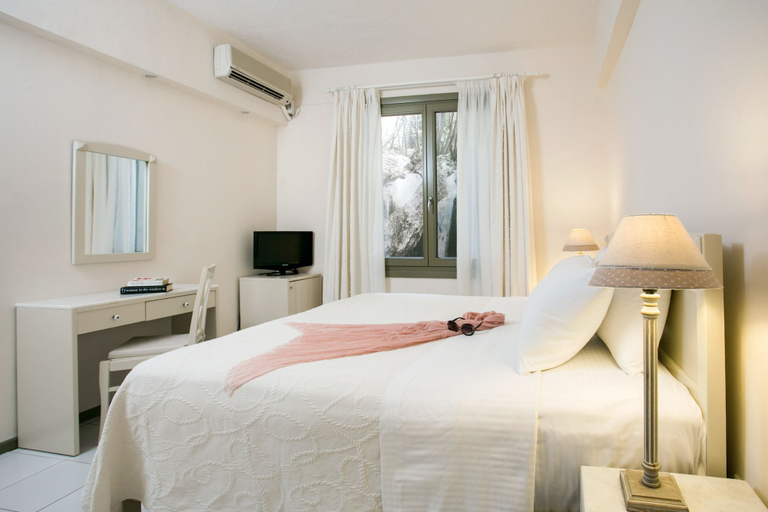Bedroom 3, Sofokles, Thessaly