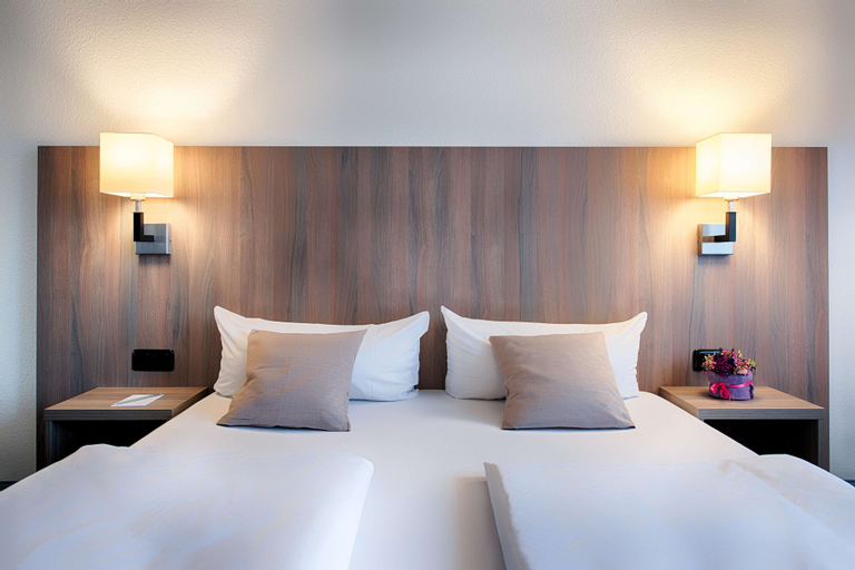 Bedroom 10