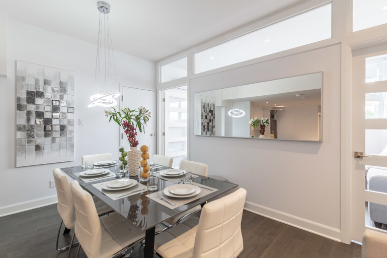 Dining Room 12
