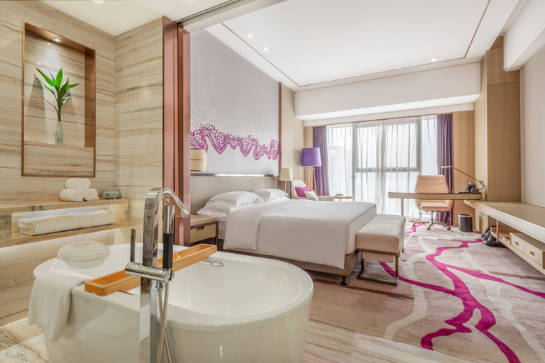 Bedroom 2, Crowne Plaza YIBIN by IHG, Yibin