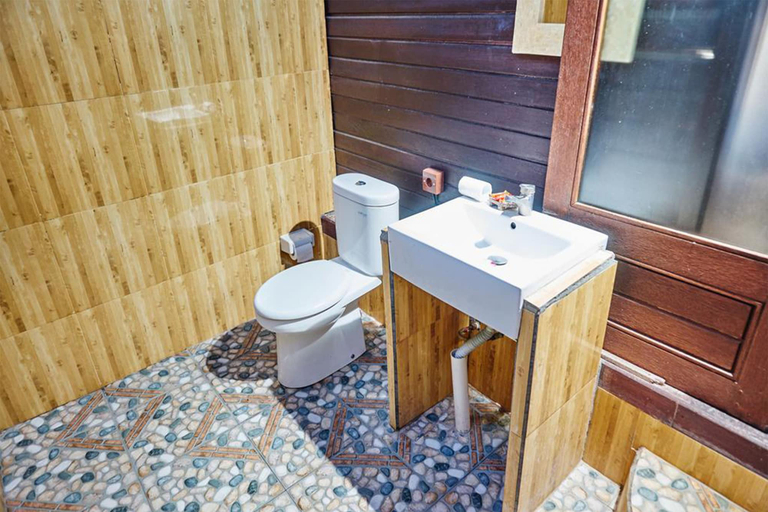 Bathroom 5, Sunrise Huts Lembongan, Klungkung