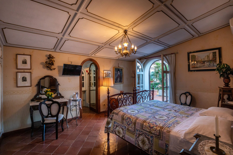 Bedroom 4, Villa Amalia Resort, Salerno