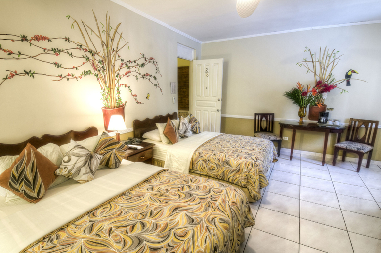 Bedroom 4, Adventure Inn, Heredia