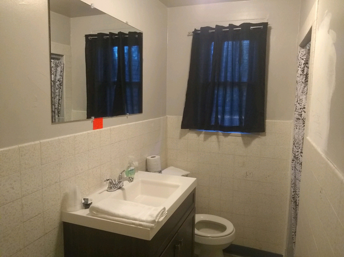 Bathroom 3, Grand Canyon Cabin, Coconino