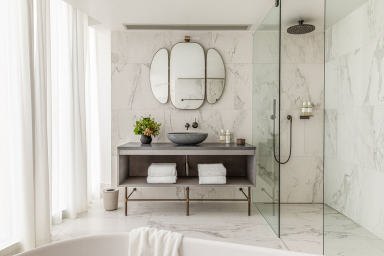 Bathroom 4, The Stratford, Autograph Collection, London