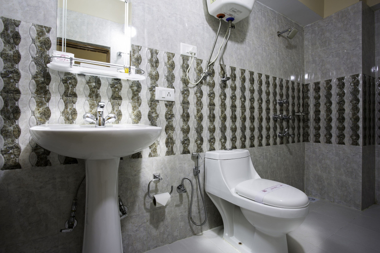 Bathroom 5, Hotel White Yak, Darjiling