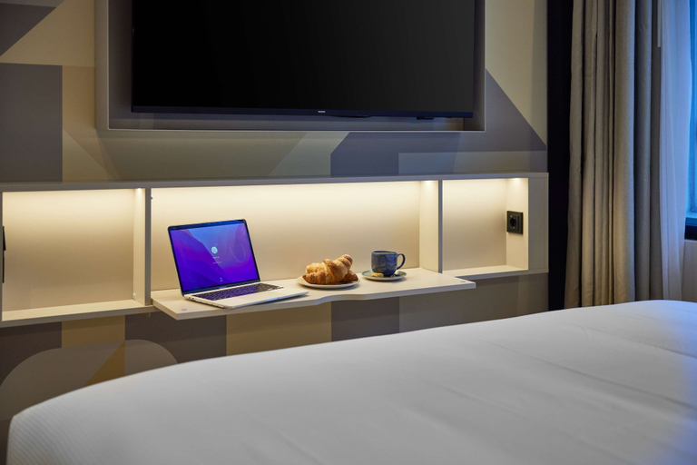 Bedroom 5, Motto by Hilton Rotterdam City Centre, Rotterdam