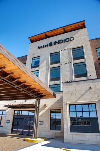 Exterior & Views 2, Hotel Indigo TRAVERSE CITY by IHG, Grand Traverse