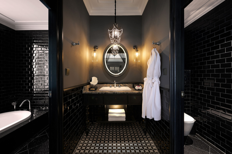 Bathroom 4, La Siesta Premium Hang Be, Hoàn Kiếm