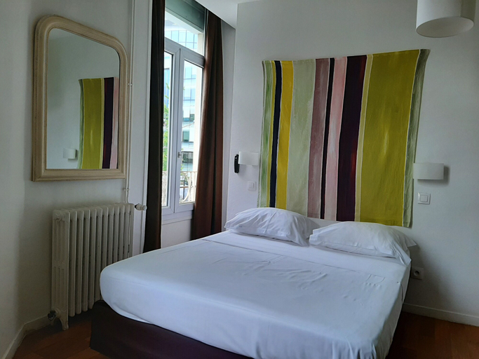 Bedroom 4, Hotel Le Royalty, Maine-et-Loire