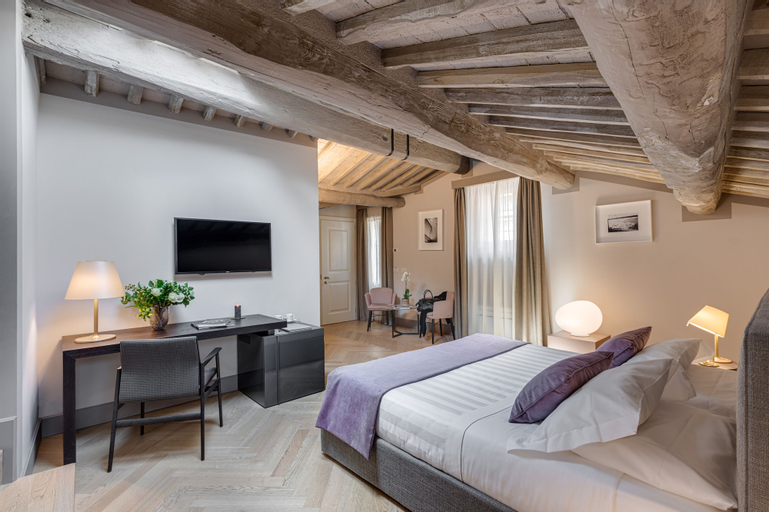 Bedroom 30