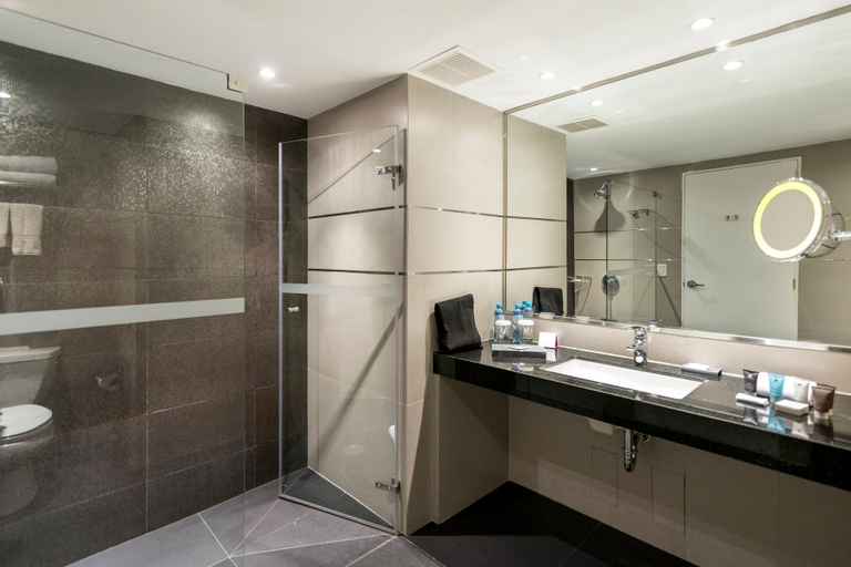 Bathroom 5, Crowne Plaza LIMA by IHG, Lima