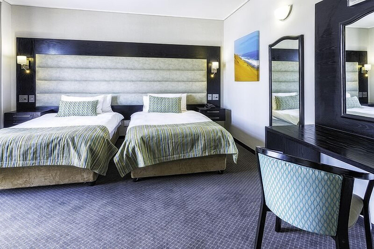 Bedroom 2, Protea Hotel by Marriott Walvis Bay Indongo, Walvisbay Urban