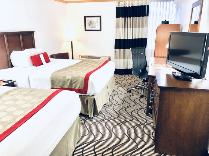 Bedroom 3, Ramada by Wyndham Birmingham Airport, Jefferson
